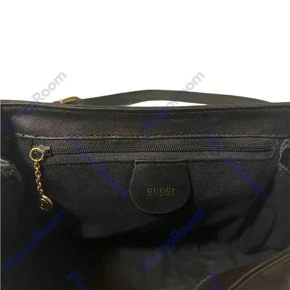 Gucci horsebit Leather Black
Crossbody Mini bag Used but in good condition - Picture 10 of 11